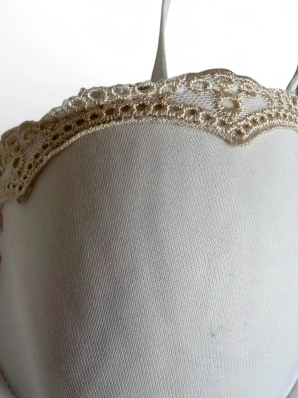 DKNY Perfect Lift T-Shirt Bra 34C Underwire Molded Padded Lace Trim Adjustable